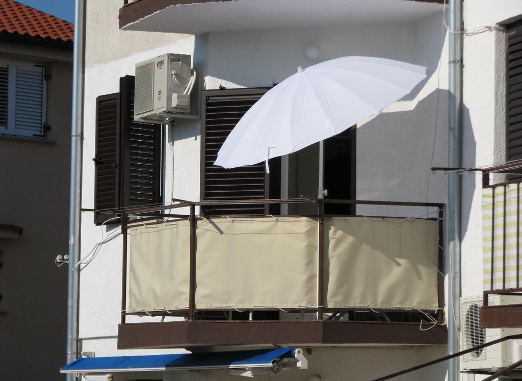 Studio Apartment Vesna Krk Town Quarto foto